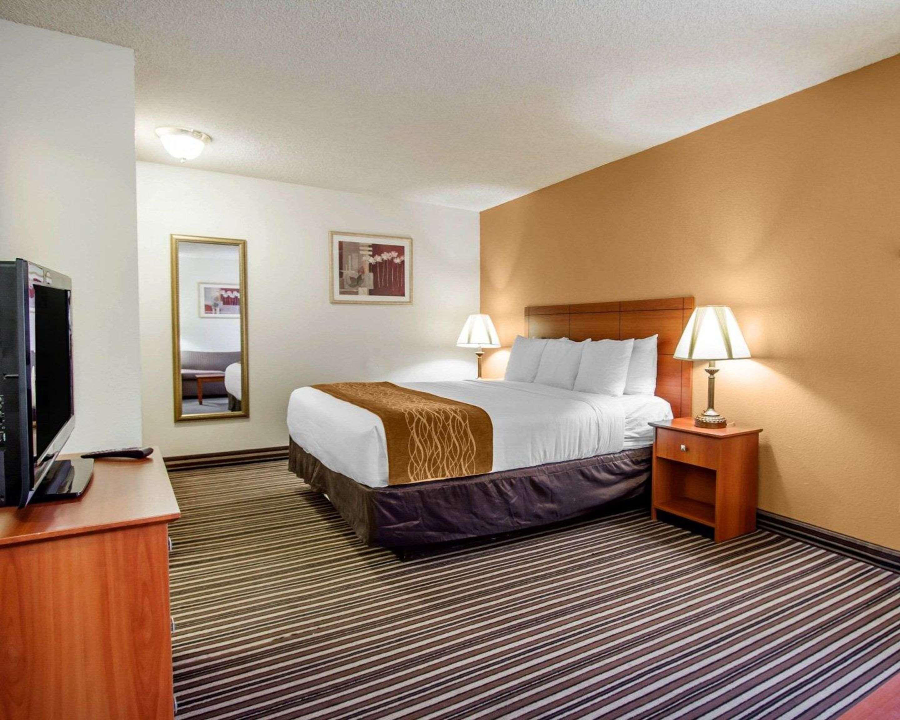 Comfort Suites At Sabino Canyon Tucson Exterior photo